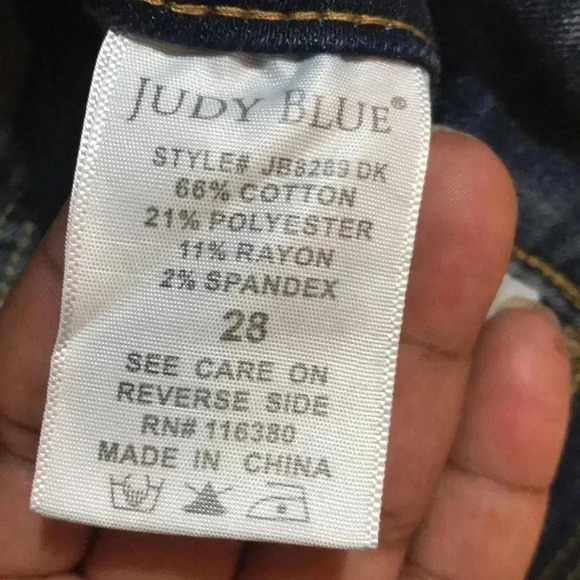 JUDY BLUE Relaxed Fit Distressed Mid Rise Skinny Jean-Size 28 - Picture 9 of 11